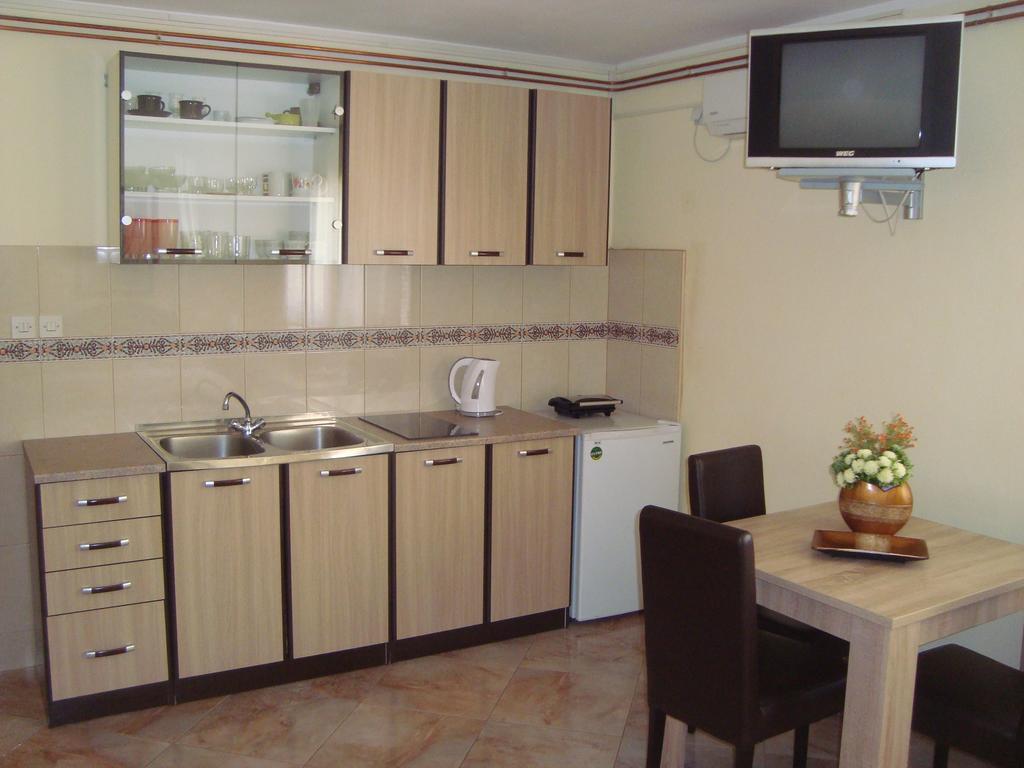 Apartment Adela Kotor Exterior photo