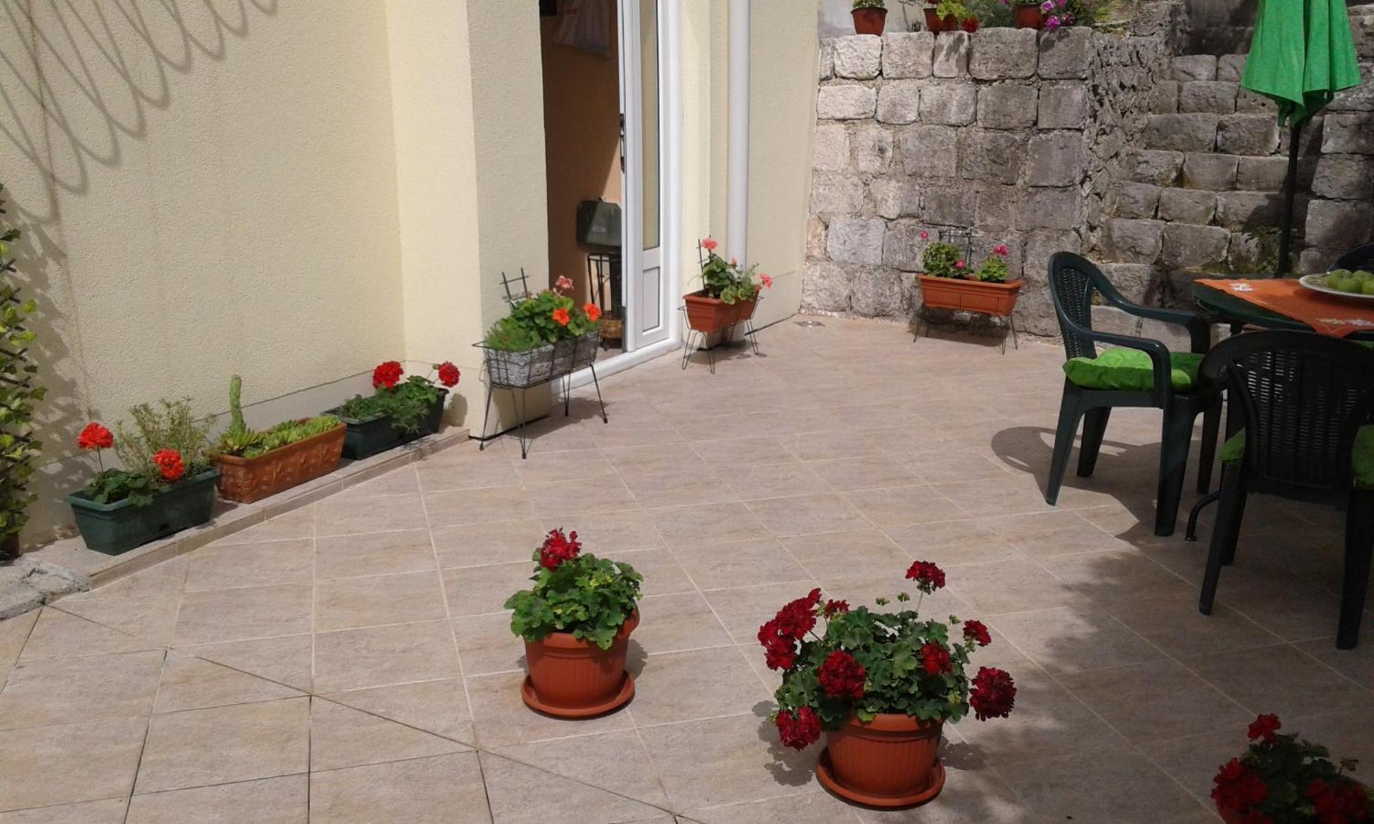 Apartment Adela Kotor Exterior photo
